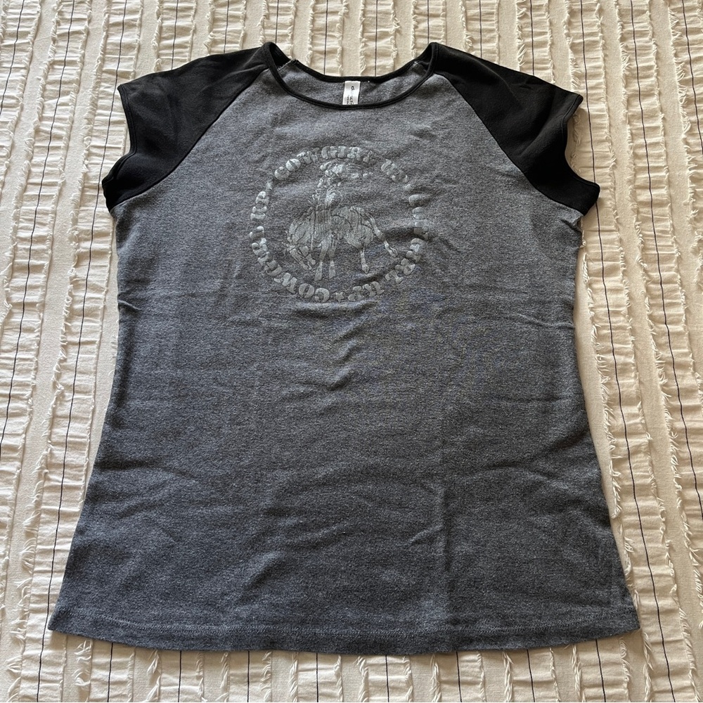 Women's Black and Gray Graphic Top
